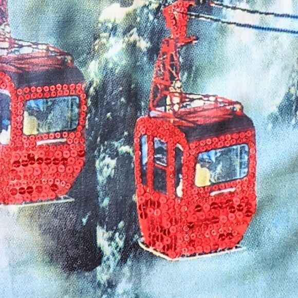 RED Gondola cable car print shirt size S @X - Picture 5 of 9